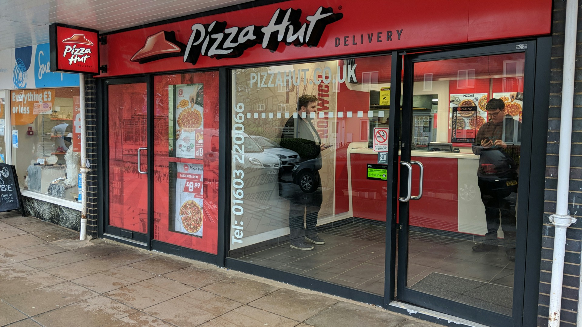 Photo of Pizza Hut Norwich South - 73 Grove Rd, Norwich NR1 3RL